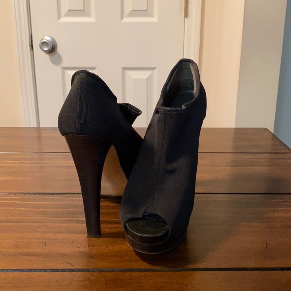 Stuart Weitzman Heel, Black, Cloth-like material